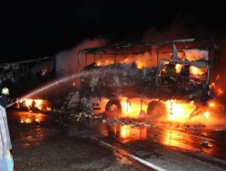 PKKyîyan rê birî û 3 Tir şewitandin