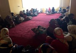 Tatvanlı kadınlar kadir gecesinde ellerini semaya açtı