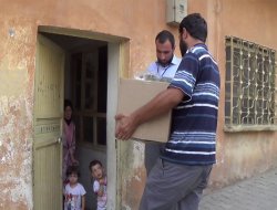 Nizip İhsan Der muhtaç aileleri Ramazan da unutmadı