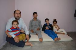 Savaştan kaçan Suriyeli aile yardım bekliyor