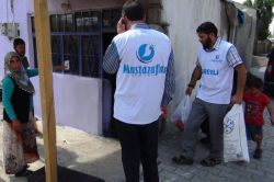 Yangında evi kül olan aileye Mustazaflar Cemiyeti’nden yardım