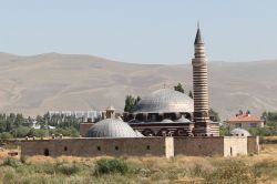 Tarihi Hüsrev Paşa’da İtikâf heyecanı