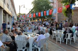 Bursa’da 12 bin kişilik iftar  yemeği