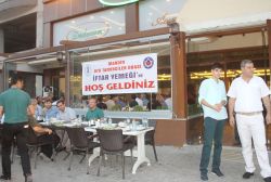 Oto tamircileri iftarda buluştu