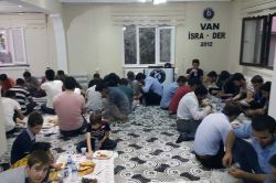 Van İsra-Der’den iftar yemeği