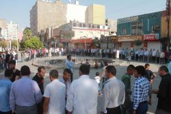 Peygamber Sevdalıları Kızıltepe'de halkla bayramlaştı