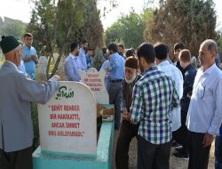 Roja ewil ya îdê goristan bi ziyaretvanan tijî bûn