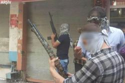 Adana'da dindar esnafın işyerleri yakıldı