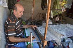 Unutulmaya yüz tutan meslekler arasında dokumacılık da var video