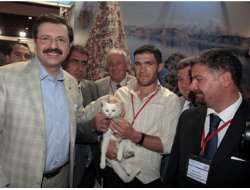 Van Standı Antalya Yöresel Ürünler Fuarının Gözdesi