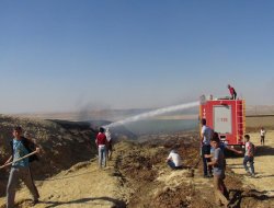Çınar'da korkutan saman yangını video-foto