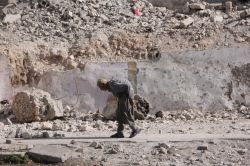 Yıkımı yarım kalan mahalle savaştan çıkmış gibi video