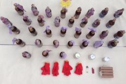 Diyarbakır’da evin çatısında 34 molotof ele geçirildi