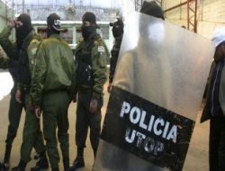 Bolivya'da polis isyanı büyüyor