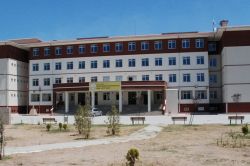 İmam hatip lisesine giren hırsızlar bilgisayarları çaldı