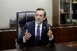 “Ekonomideki ivme sekteye uğruyor”