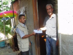 Mustazaflar Cemiyeti Tarsus şubesi yardımlarına devam ediyor