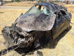 Diyarbakır Çınar'da otomobil takla attı: 3 yaralı video foto