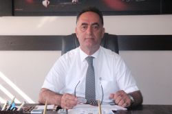 İranlı turistler Van’ı terk etmiyor