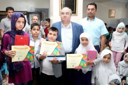 Kur’an Kursu öğrencilerine Kur’an-ı Kerim hediye edildi