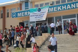 Yüzüncü Yıl Üniversitesi’nde kayıtlar sürüyor