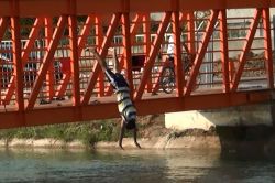 Sulama kanalında tehlikeli serinlik