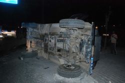 Bitlis'te polis aracı otomobille çarpıştı:3 yaralı