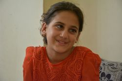 Gözünü kaybeden kıza suni göz takıldı