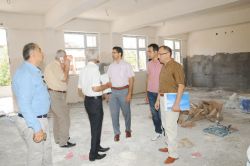 Milli Eğitim Müdürü yapımı süren okulları inceledi