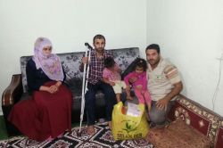 Selam Der inşaattan düşen işçiye yardım eli uzattı