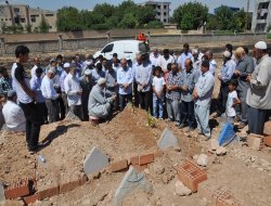 Dêya Mela Beşîr Varol bi duayan hat defin kirin