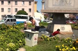 Serinlemek isteyen çocuklardan tehlikeli tercih