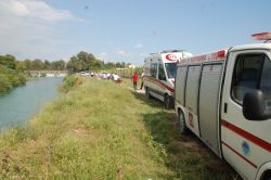 Tarsus’ta baraja giren 2 çocuktan biri boğuldu