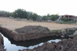 Zehir saçan derelerde ıslah çalışmaları başladı