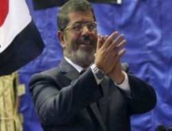 Mursi'nin oğlundan babasına ayaklanırız?