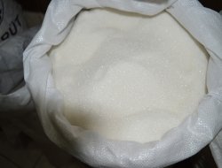 Bitlis’te 48 ton kaçak toz şeker ele geçirildi