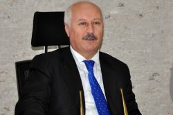 Bitlis valisi Orhan Öztürk merkeze alındı