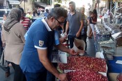 Gaziantep fıstığı tezgâhlardaki yerini aldı