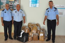Tarsus’ta kaçak sigara ve tütün baskını