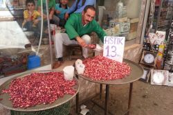 Siverek’te fıstığın kilosu 13 TL’ye düştü