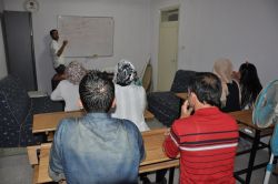 Batman’daki Suriyeliler Türkçe öğreniyor