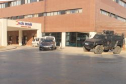 Cizre’de yaralanan polisler Mardin’e getirildi