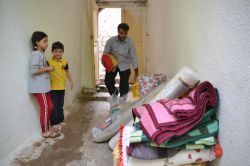 Viranşehir Cami-Der’den Suriyeli aileye yardım