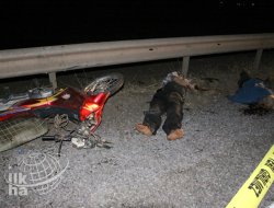 Motosiklet Sürücüsü Kamyonun Altında Kalarak Can Verdi