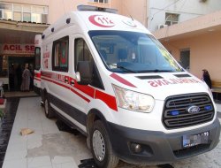 Cizre’de PKK’lılar ambulanstaki malzemeleri gasp etti