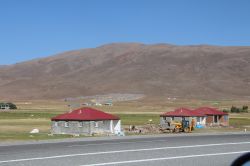 Slikozis hastası kardeşlerin elektrik sorunu çözülemiyor