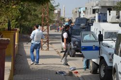 Viranşehir’de polisten kaçan bir kişi ayağından vurularak yakalandı