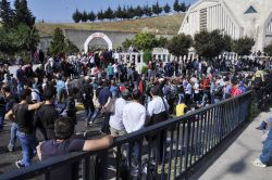 "Sınır Kapıları mülteciler için açılsın"