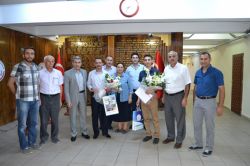 Bingöl’e yeni atanan öğretmenler çiçeklerle karşılandı