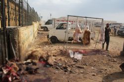 Bitirilemeyen mezbahane halkı mağdur ediyor